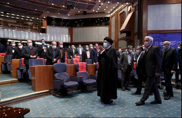 آغاز عملیات اجرایی ۴۸ پروژه بزرگ صنعتی کشور