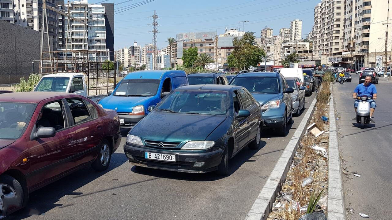 ادامه بحران اقتصادی و بن‌بست سیاسی در لبنان+عکس