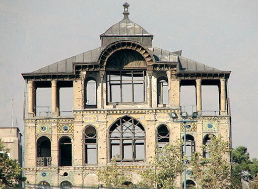 توافق شهرداری و سپاه برای مرمت عمارت کلاه فرنگی