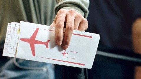 برخورد با چارترکنندههای گرانفروش بلیت هواپیما