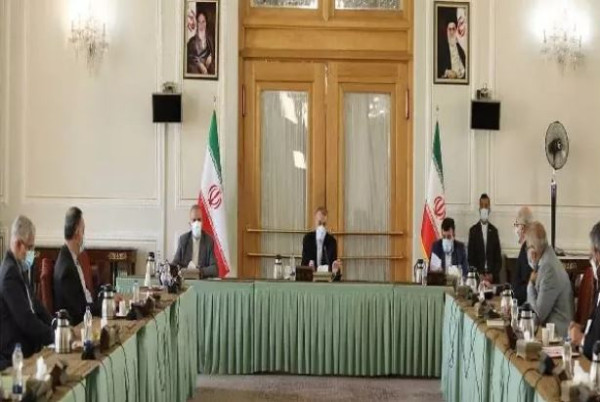 سفرای ایران برای تأمین واکسن «کرونا» اقدام کنند