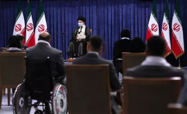 کسب مدال با وطنفروشی «قهرمانی ناسالم» است