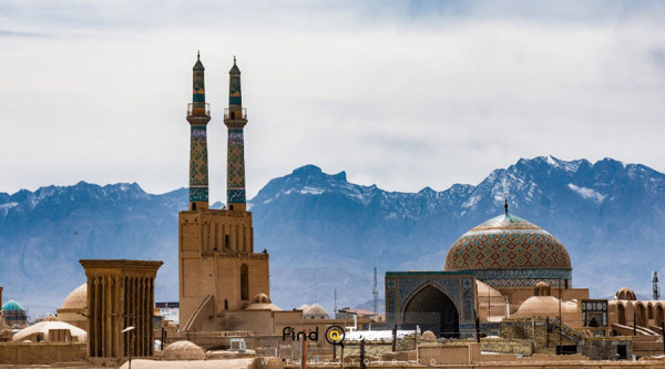 شکافتن قلب آسمان یزد با بلندترین مناره‌های جهان