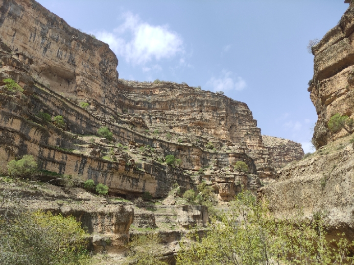 شیرز دره زیبا در اعماق طبیعت منحصر به فرد لرستان