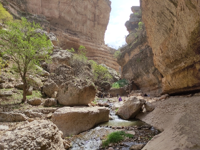 شیرز دره زیبا در اعماق طبیعت منحصر به فرد لرستان