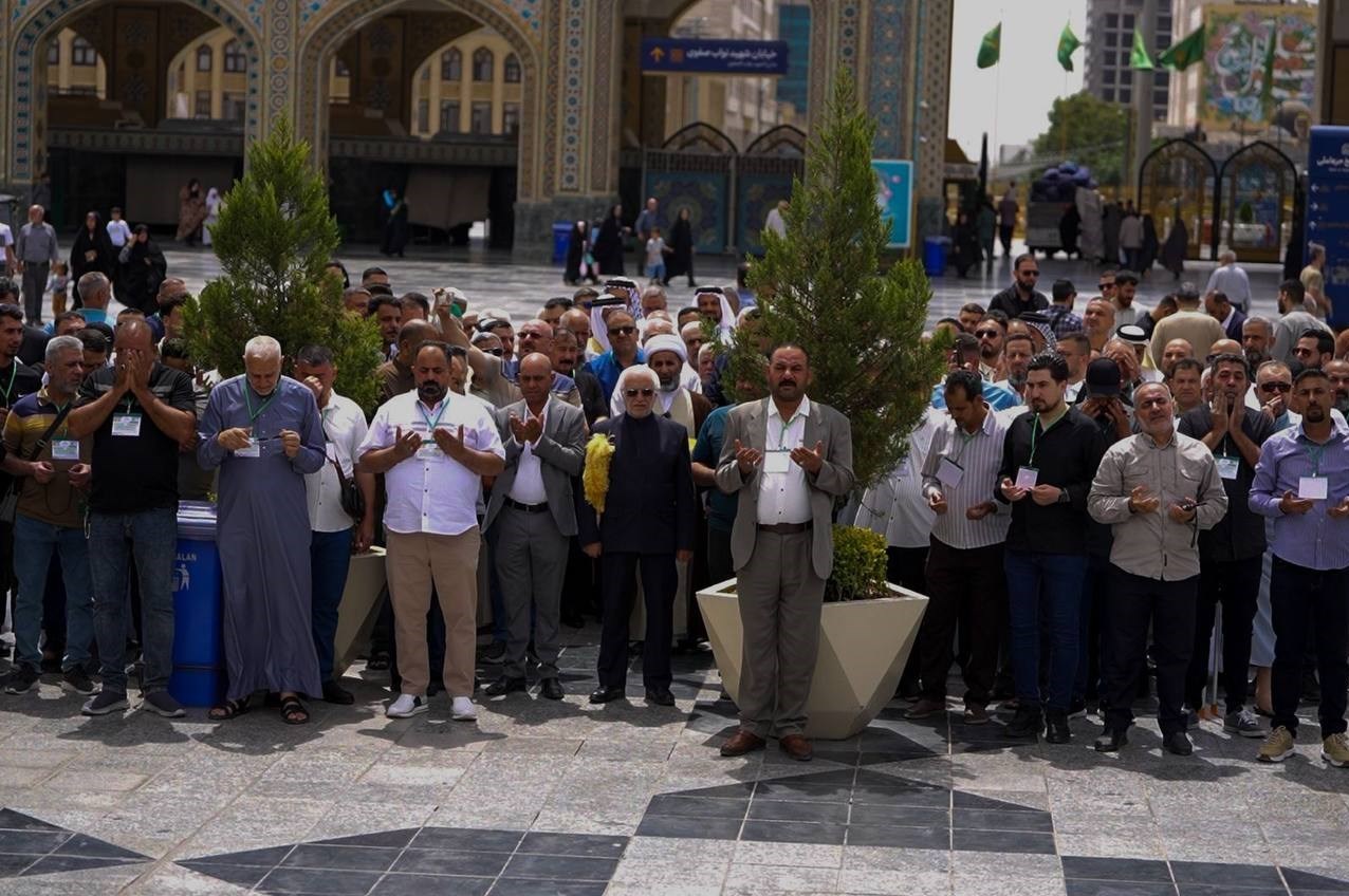 تشرف موکب‌داران عراقی به حرم امام رضا (ع)+تصاویر