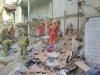 ریزش آوار در حین تخریب ساختمان در شهرستان بستان آباد