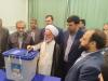 نماینده ولی فقیه در استان مرکزی رأی خود را به صندوق انداخت