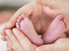 کف پای صاف در نوزادان: طبیعی یا مشکل‌ساز؟