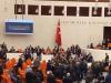 زد و خورد نمایندگان در پارلمان ترکیه + فیلم