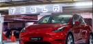 کاهش فروش خودروهای الکتریکی ساخت چین تسلا