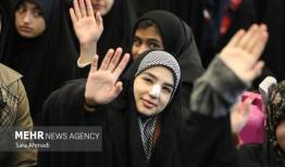 مراسم بدرقه بیش از ۷۰۰ دانش آموز مشهدی به اردوی راهیان نور