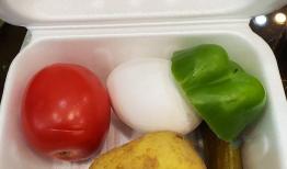 عکس عجیب و شوکه‌کننده از وعده غذایی یک پزشک اورژانس