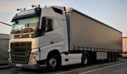 جابجایی سالانه ۱۲ میلیون تن کالا از آذربایجان غربی