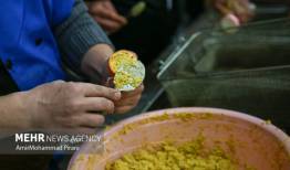 موکب مردمی پذیرایی در مسیر شادپیمایی نیمه شعبان در کرمانشاه