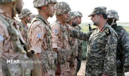بازدید فرمانده ندسا از جزایر نازعات خلیج فارس در روز اول سال۱۴۰۲