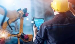 لزوم افزایش قراردادهای ارتباط با صنعت و دانشگاه 