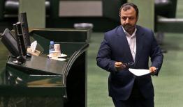 وزیر اقتصاد باید پاسخگوی تورم و نوسانات ارز باشد