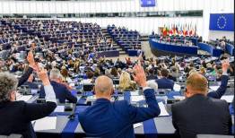 توافقنامه تجاری اروپا با آمریکا متوقف شد!