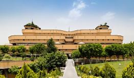 تور بازدید از کتابخانه ملی به مناسبت هفته کتاب 