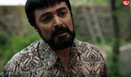 عکس خانوادگی از «کبیر جوانِ آنام» در کنار دو پسرش