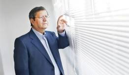 آزمون همتی در بازار ارز؛ ثبات با عدد می‌آید یا با اعتماد؟