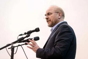 ماجرای سیاسی شدن اختلافات بر سر قانون حجاب