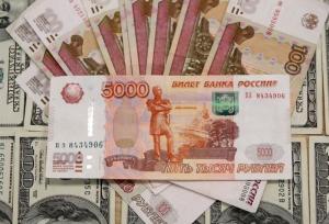دلار در برابر روبل به پایین‌ترین سطح ۲ سال اخیر رسید