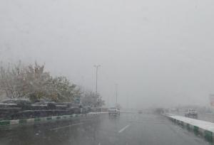 بارش برف در محور بروجرد- اراک