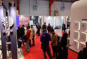 آغاز به‌کار پانزدهمین نمایشگاه کار شریف با حضور معاون وزیر کار