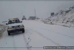 برف‌روبی گردنه‌ «گله مویه» الیگودرز