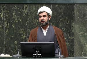 مجلس در راستای سیاست‌های کلان نظام از تفویض اختیار به استانداران پشتیبانی می‌کند