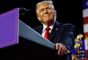 چگونگی استفاده از ترامپ برای فروپاشی دلار+فیلم