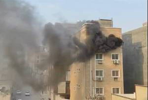 آتش سوزی اتاق یک واحد آپارتمان در بندرعباس مهار شد