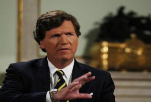 «تاکر کارلسون» از احتمال اعلام جنگ در سخنرانی ترامپ خبر داد