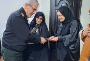 معاون هماهنگ کننده فراجا: خانواده شهدا اسوه‌های صبر و استقامت هستند