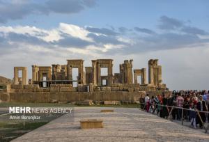 برگزاری صدمین سالگرد ارکستر فیلارمونیک ارمنستان در تخت جمشید
