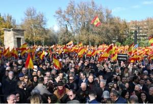 تظاهرات ده‌ها هزار اسپانیایی در اعتراض به دولت حاکم