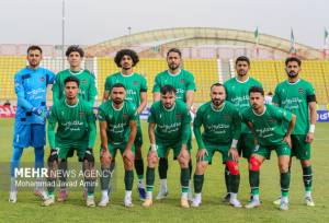 سرمربی شمس آذر: برای کسب ۳ امتیاز با میدان می رویم