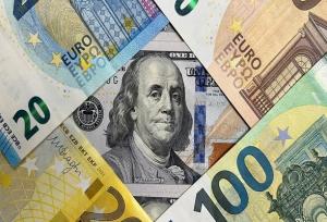ثبات دلار در بازار ارز تجاری؛ معاملات همچنان در مسیر کنترل‌شده