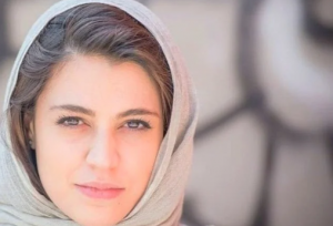 تیپ و استایل جذاب شیدا خلیق در ویلای شمال