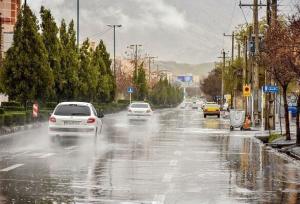 بارش باران و رگبار برف در راه آسمان لرستان