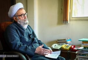 روحانی مشهور: گفت‌وگو با آمریکا عقلانی است