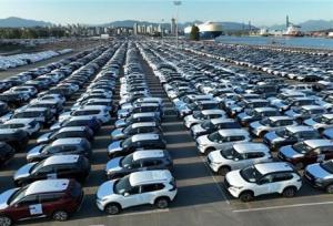 کمیسیون صنایع آیین‌نامه واردات خودرو را بررسی می‌کند
