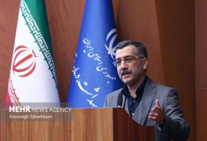 آخوندزاده: همکاری بین‌المللی برای انتشار مقالات علمی ضروری است