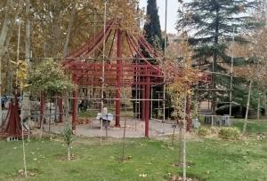 وقتی تهران نفس ندارد، پروژه تازه شهردار چای‌خانه‌سازی است!