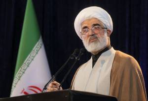 امام جمعه موقت قزوین: فضای مجازی مسموم نوجوانان را تهدید می‌کند 