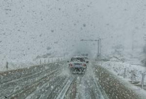 ۳ محور فارس برفی و بارانی هستند