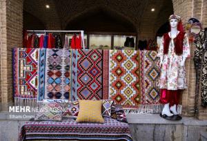 نبود مسیر صادراتی مانع بزرگ ورود صنایع دستی به بازارهای آسیای میانه