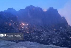 جنگل‌های شهرستان باشت در آتش گسترده می سوزد/ اعزام نیرو با بالگرد